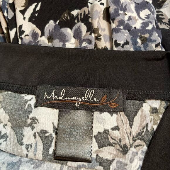 Madmazelle floral maxi dress - Picture 3 of 6